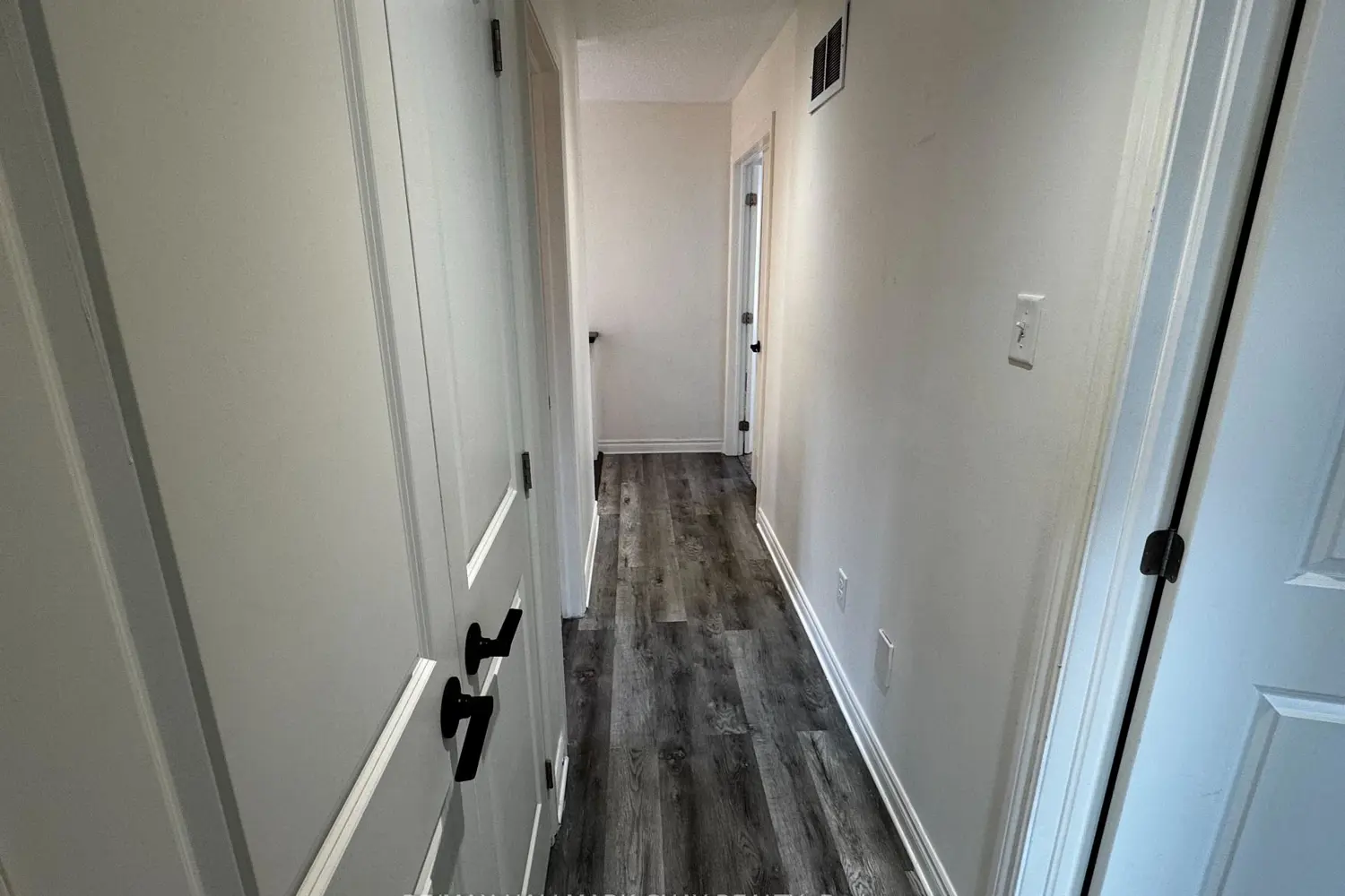 Additional image 13 of 77 White Crescent