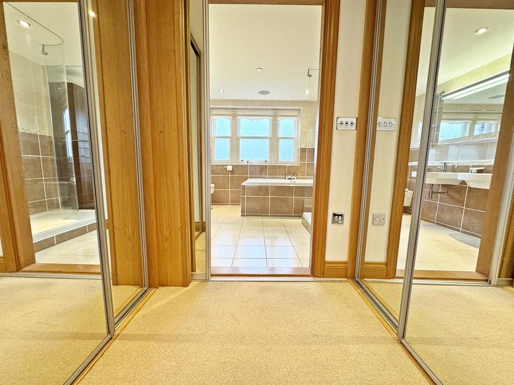 Additional image 23 of 3 bed flat for saleApartment 6, The Net Loft, East Quay, Peel IM5