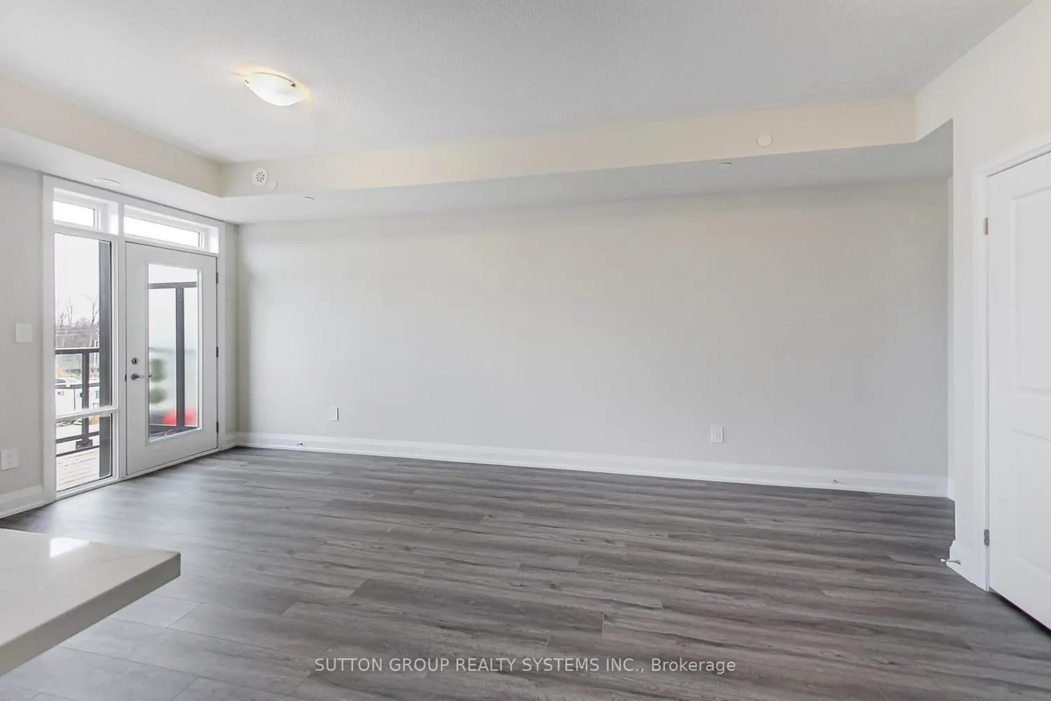 Additional image 10 of 1577 Rose Way 103
