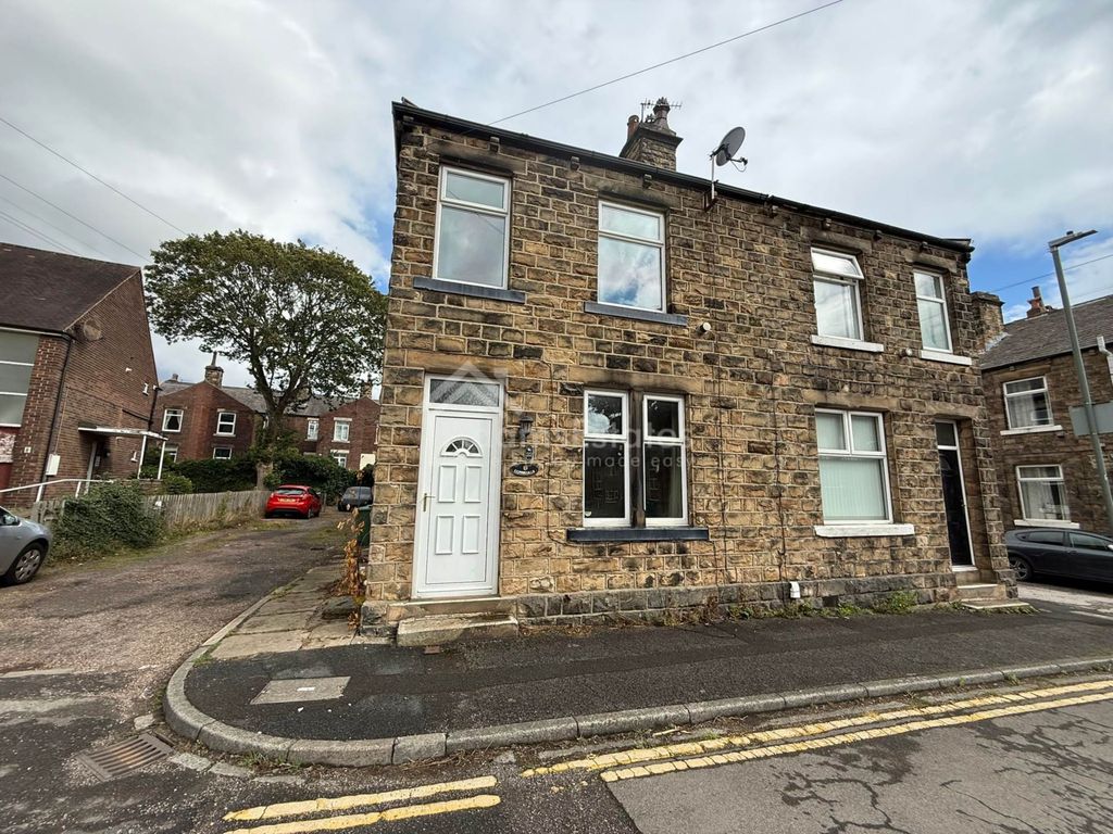 3 bed end terrace house for saleFenton Street, Mirfield WF14