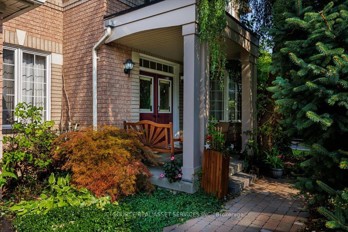 Additional image 3 of 40 Maldives Crescent, Brampton, ON, L6P 1L3