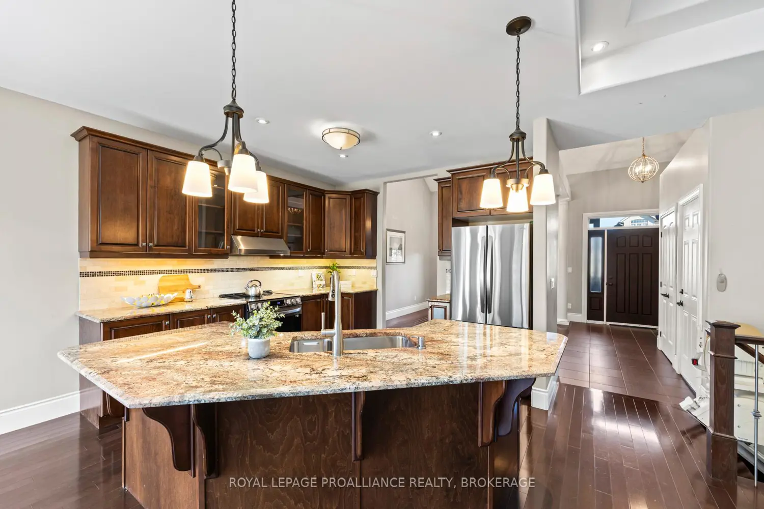 1213 Atkinson Street photo 5