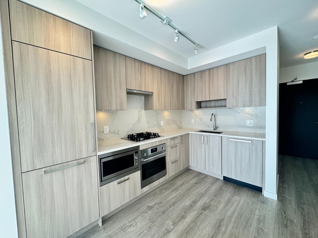 2910-13350 Central Avenue, Surrey, BC, V3T 0S1
