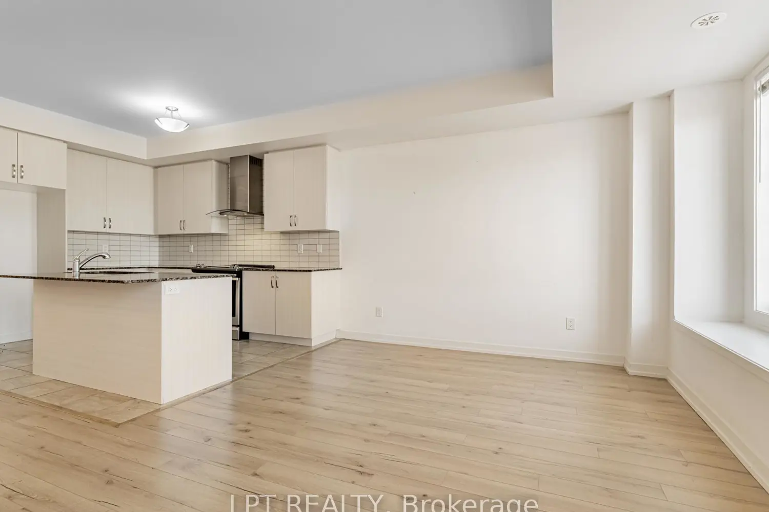 247 Harding Park Street photo 5