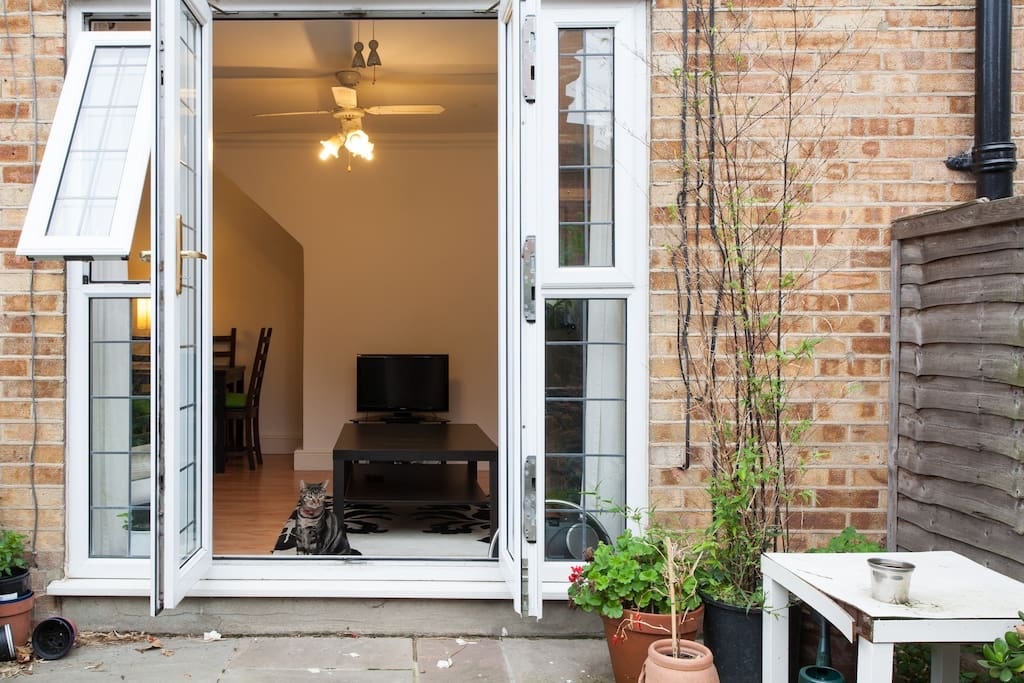 Additional image 9 of 2 Bed Maisonette, Royal Oak Court, N1, N1 7GU