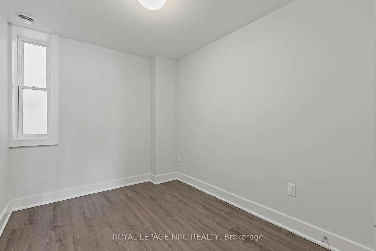 Additional image 8 of 3710 Main Street 106