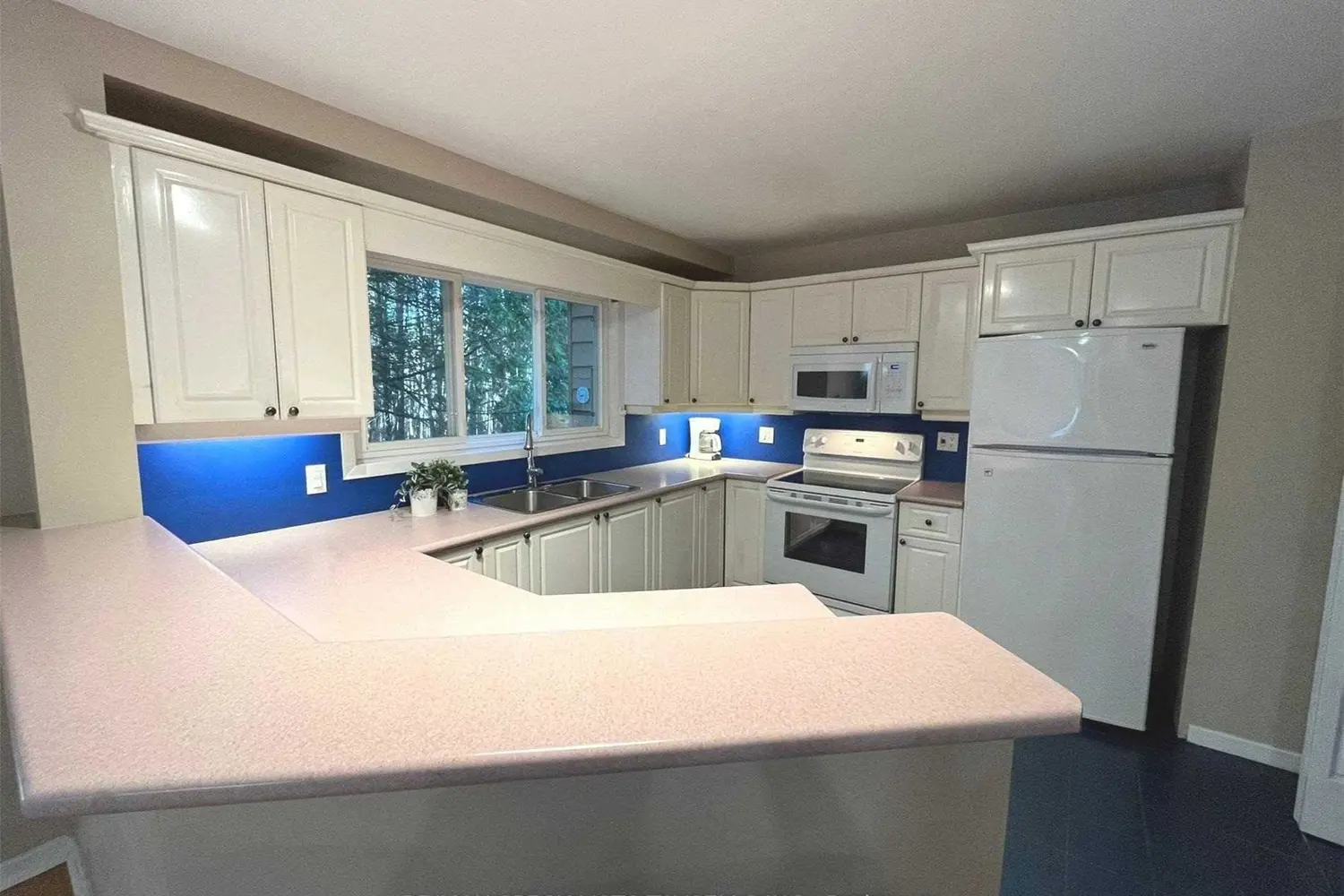 Additional image 4 of 4 Sunshine Mountain Drive