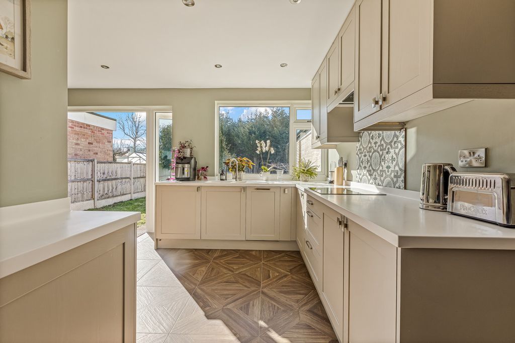 Additional image 9 of 2 bed detached bungalow for saleTorcross Close, Glenfield LE3