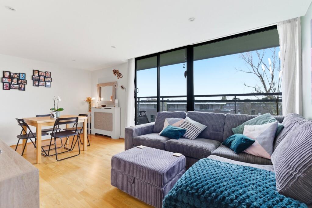 Oriel Court, Newsom Place, St. Albans, Hertfordshire, AL1