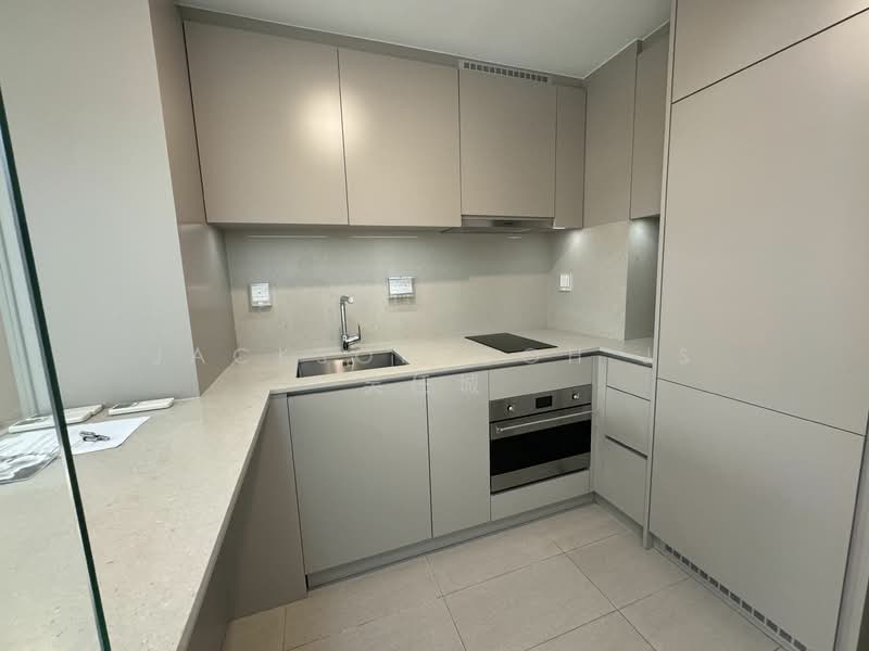 Additional image 2 of 16 Siglap Link