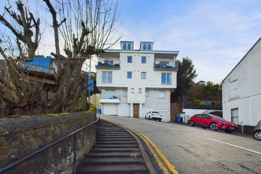 Additional image 21 of 3 bed flat for saleFlat A, 71 Victoria Road, Gourock PA19