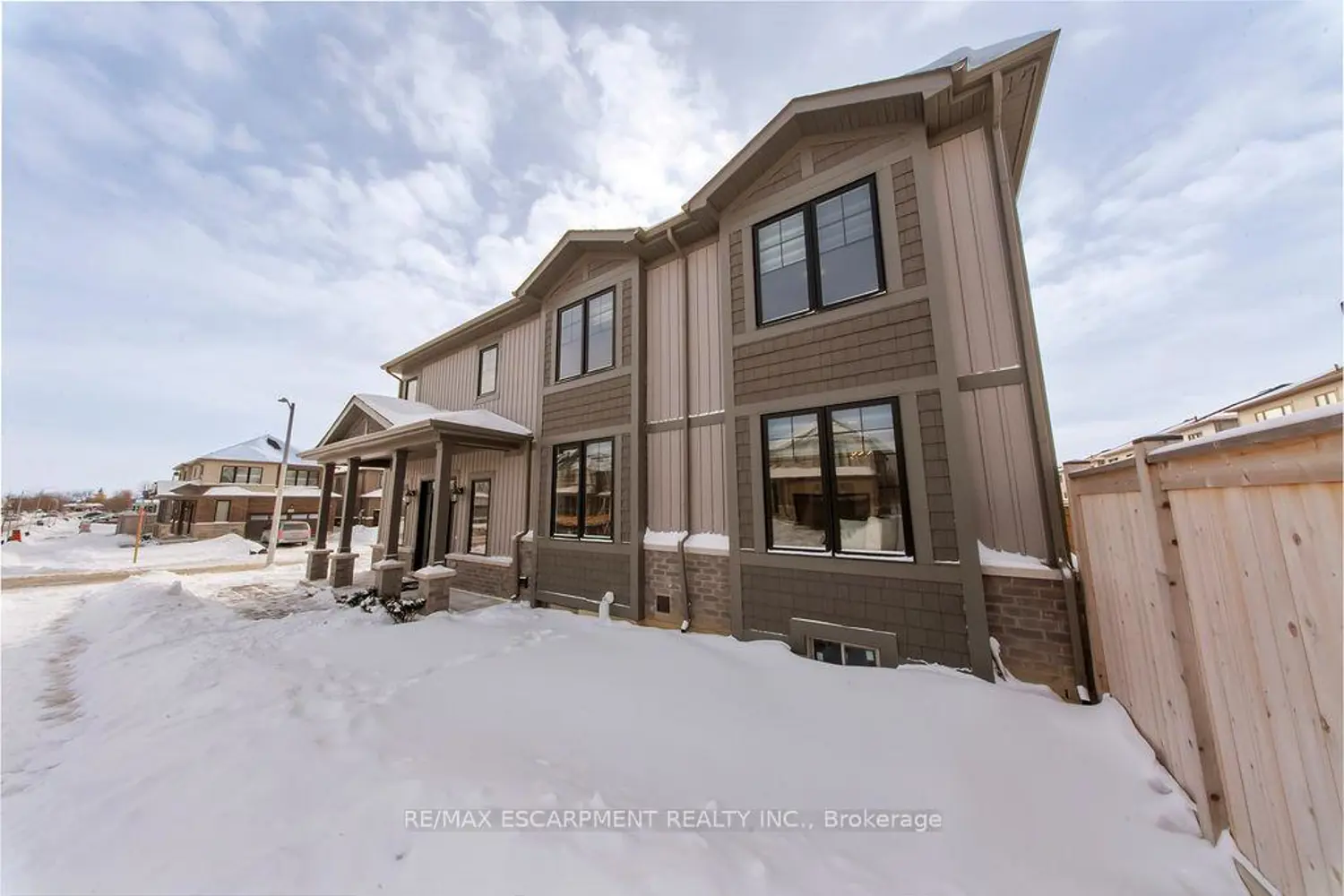 175 Blackbird Way photo 2