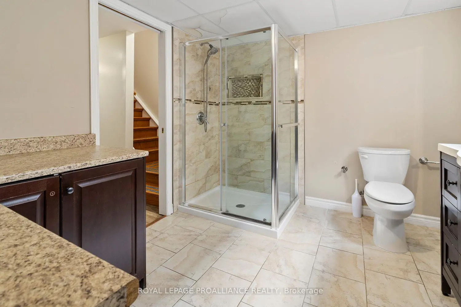 Additional image 17 of 1009 Crestwood Drive