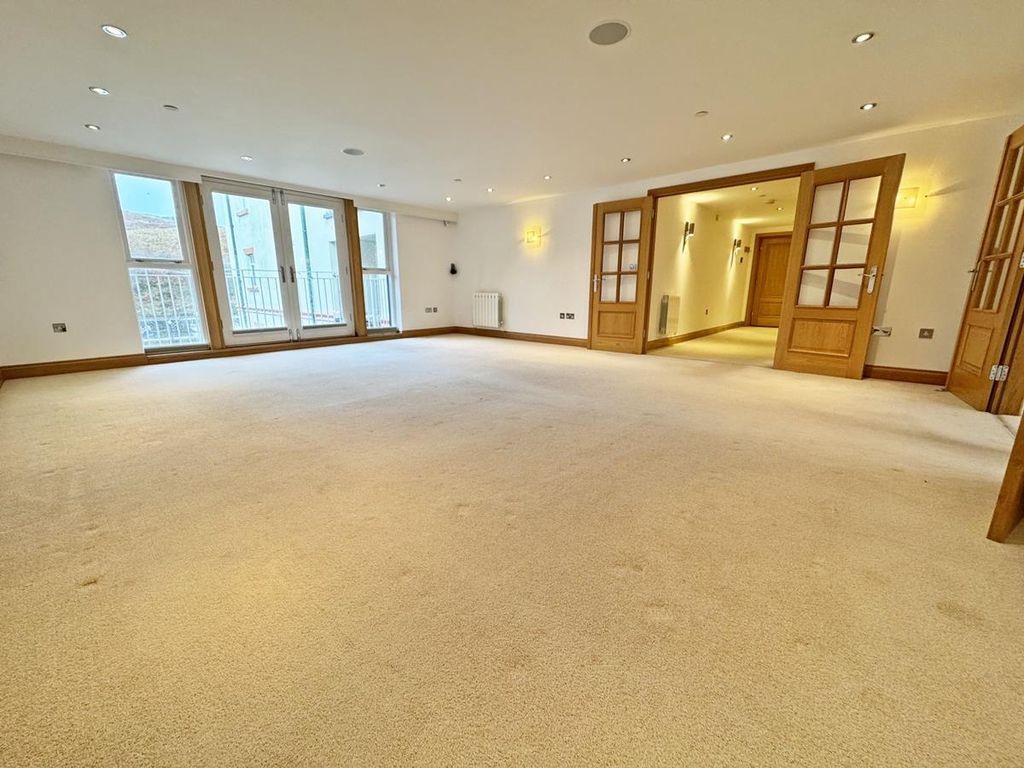 Additional image 10 of 3 bed flat for saleApartment 6, The Net Loft, East Quay, Peel IM5