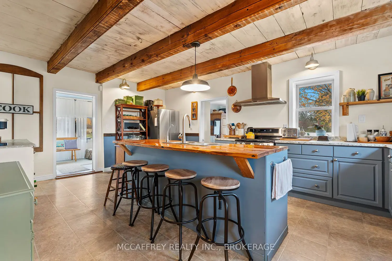 Additional image 3 of 1549 Doyle Road