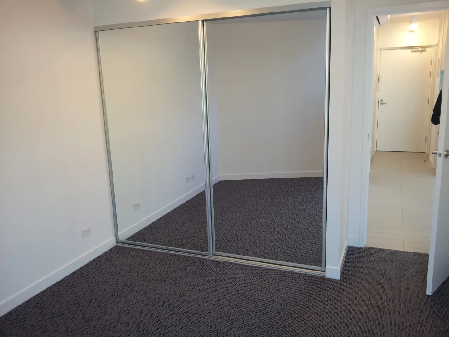 Additional image 6 of 412/673 La Trobe Street, Docklands VIC 3008