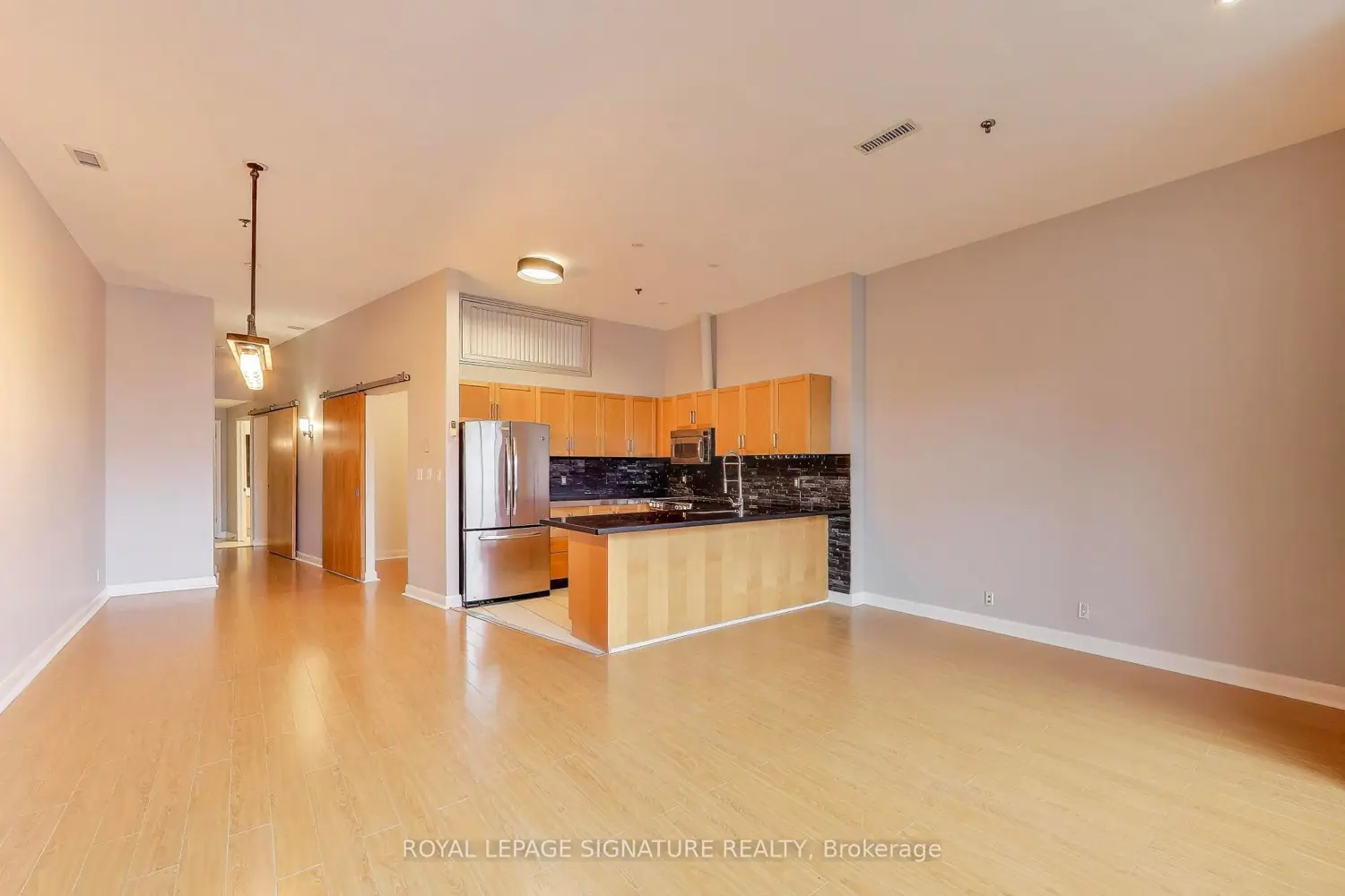 700 King Street 801 photo 3