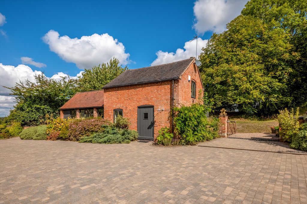 Additional image 19 of 5 bed detached house for saleOld Warwick Road, Rowington, Warwickshire CV35
