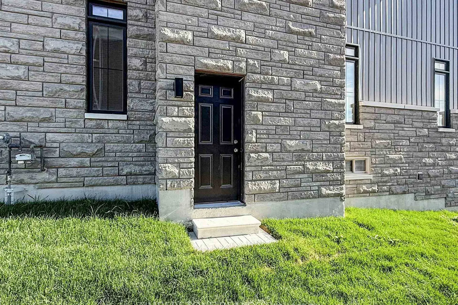 Additional image 18 of 1103 Zircon Manor