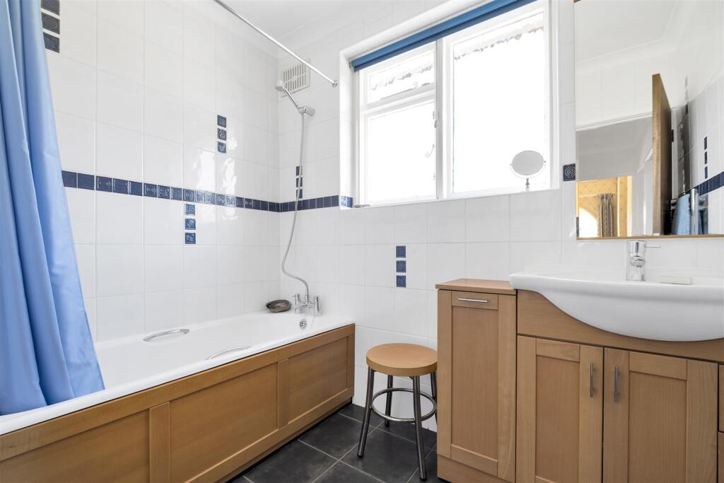 Additional image 18 of Woodstock Road North, St. Albans