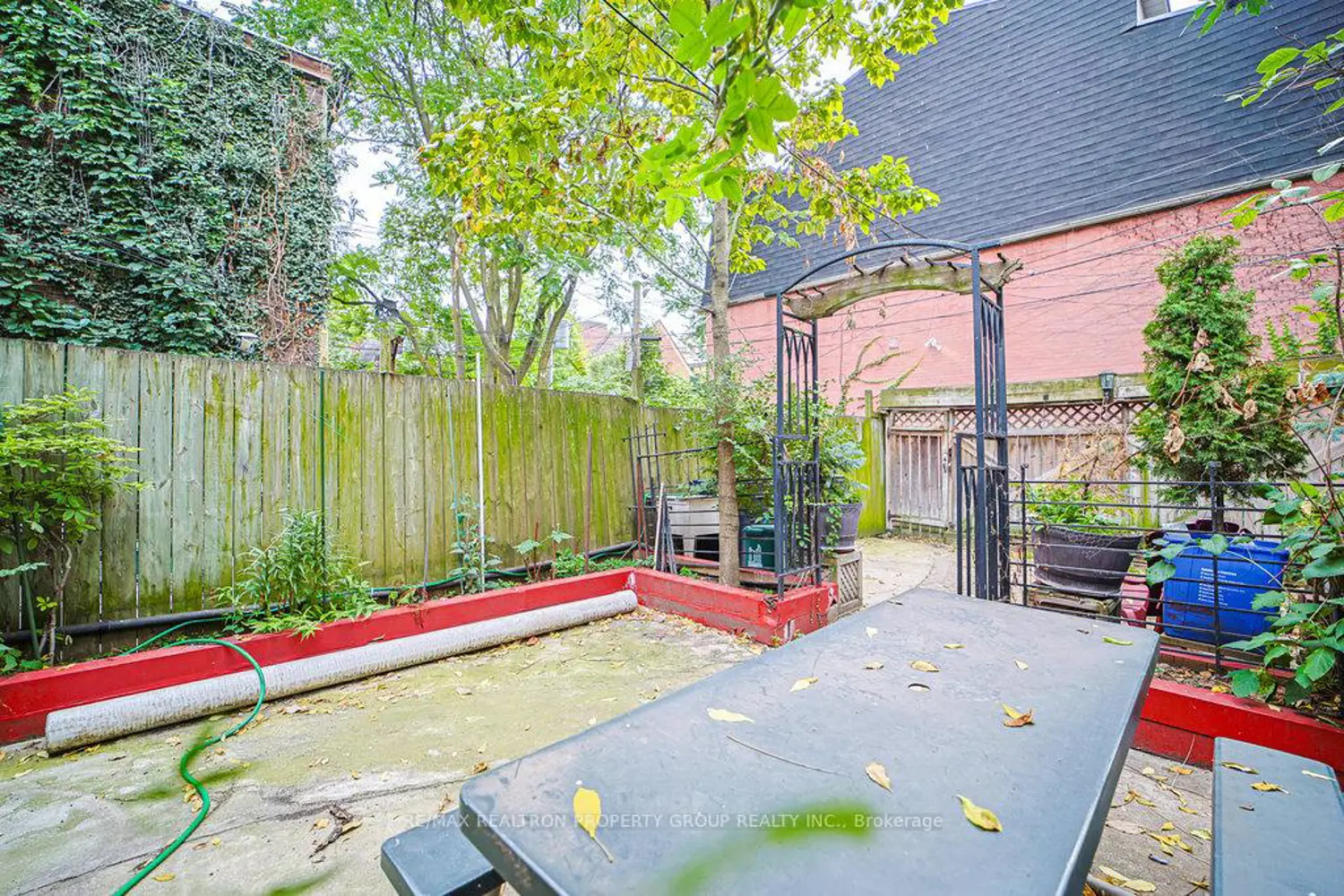 Additional image 17 of 141 Gerrard Street