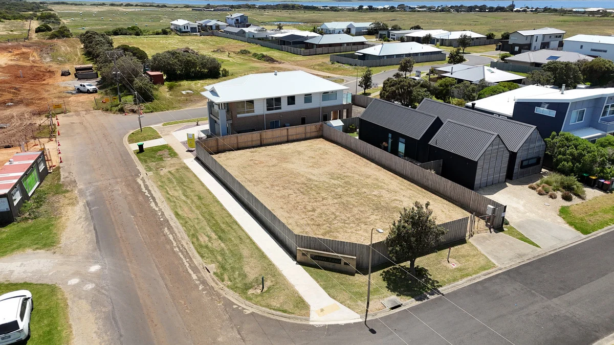 Additional image 3 of 1 Lochard Street, Peterborough VIC 3270