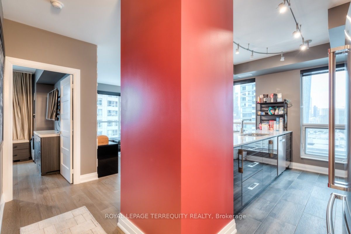 Additional image 3 of 1704-1 Scott Street, Toronto, ON, M5E 1A1