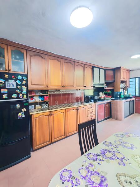 429 Clementi Avenue 3 photo 2