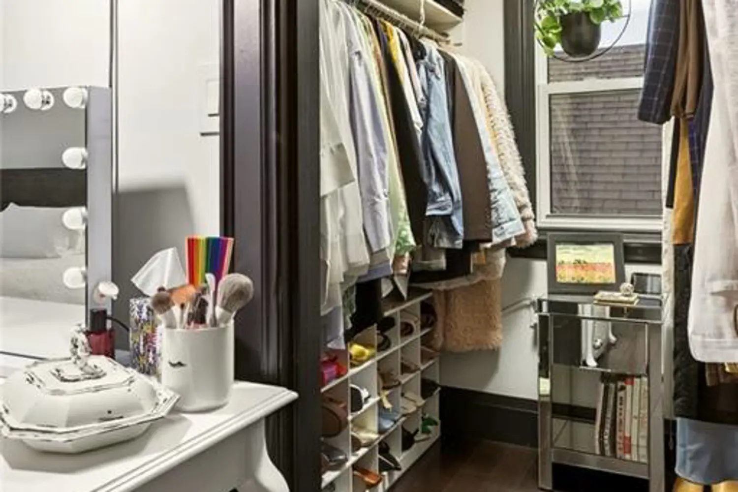 Additional image 9 of 17 Gary Avenue