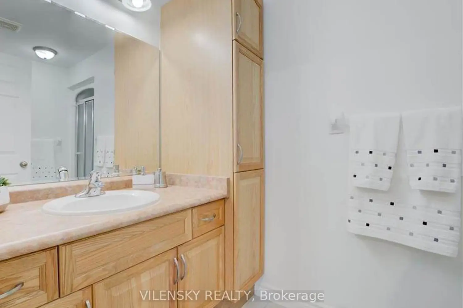 Additional image 5 of 572 Thistlewood Drive 7