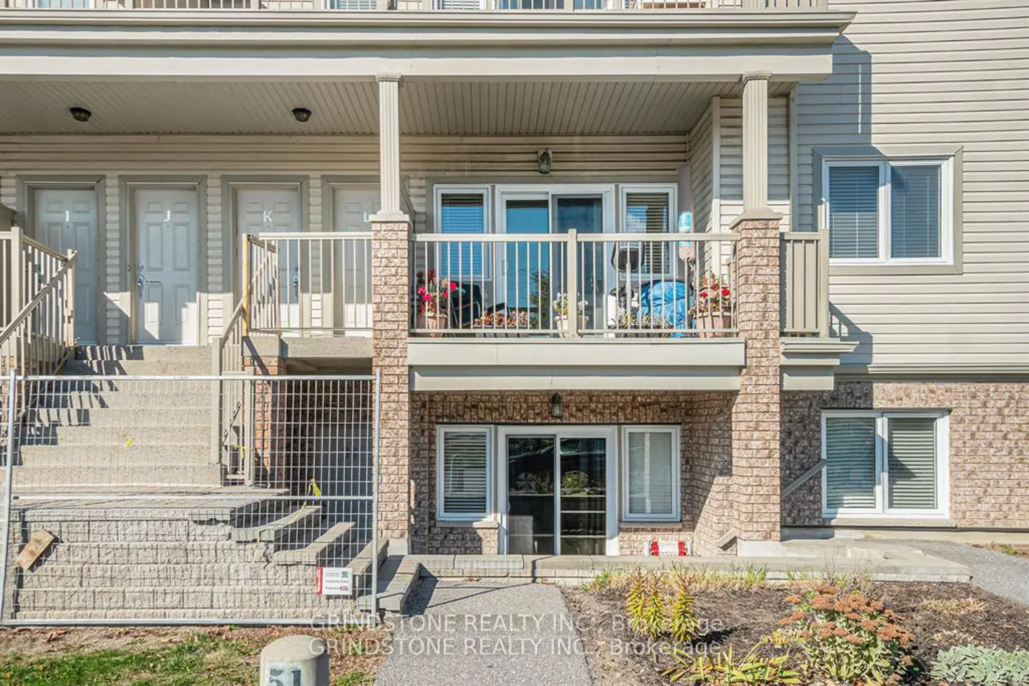 Additional image 3 of 137 Harthill Way L