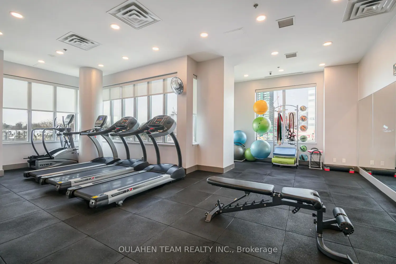 Additional image 18 of 1 Avondale Avenue 909