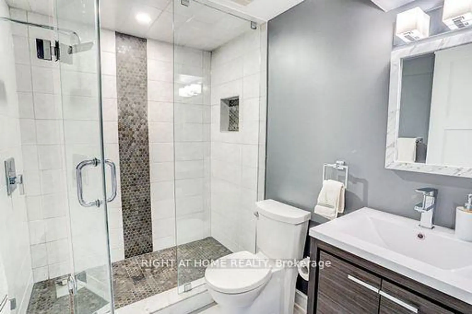 Additional image 15 of 4021 Sasha Court