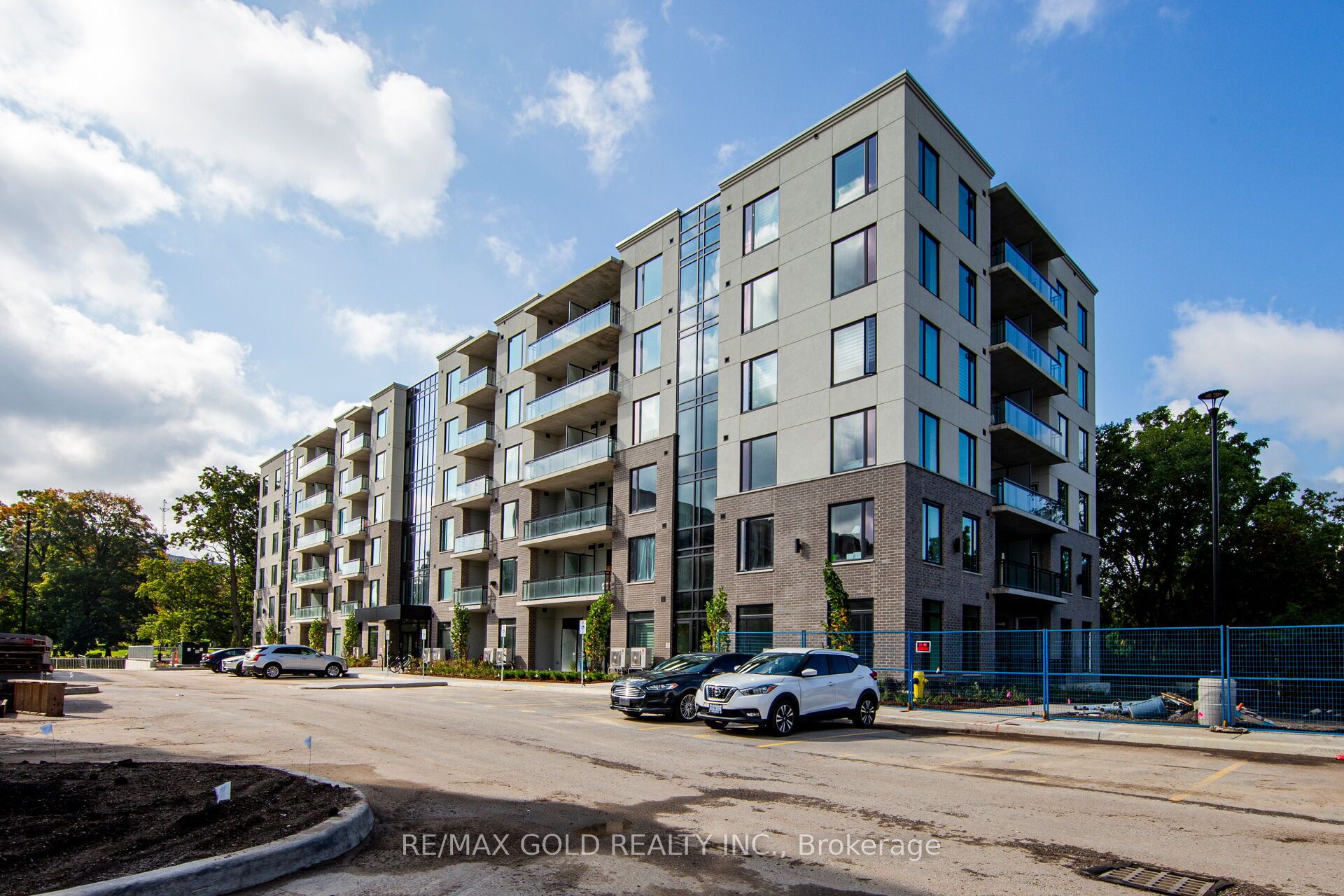 206-103 Roger Street, Waterloo, ON, N2J 0G2