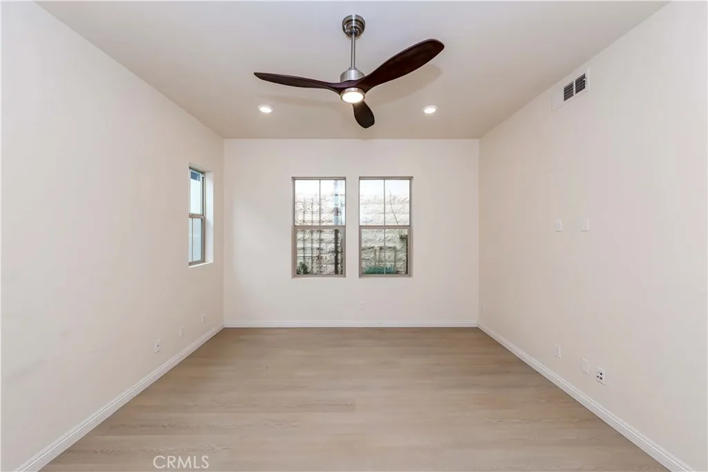 Additional image 54 of 191 Frame, Irvine, CA 92618