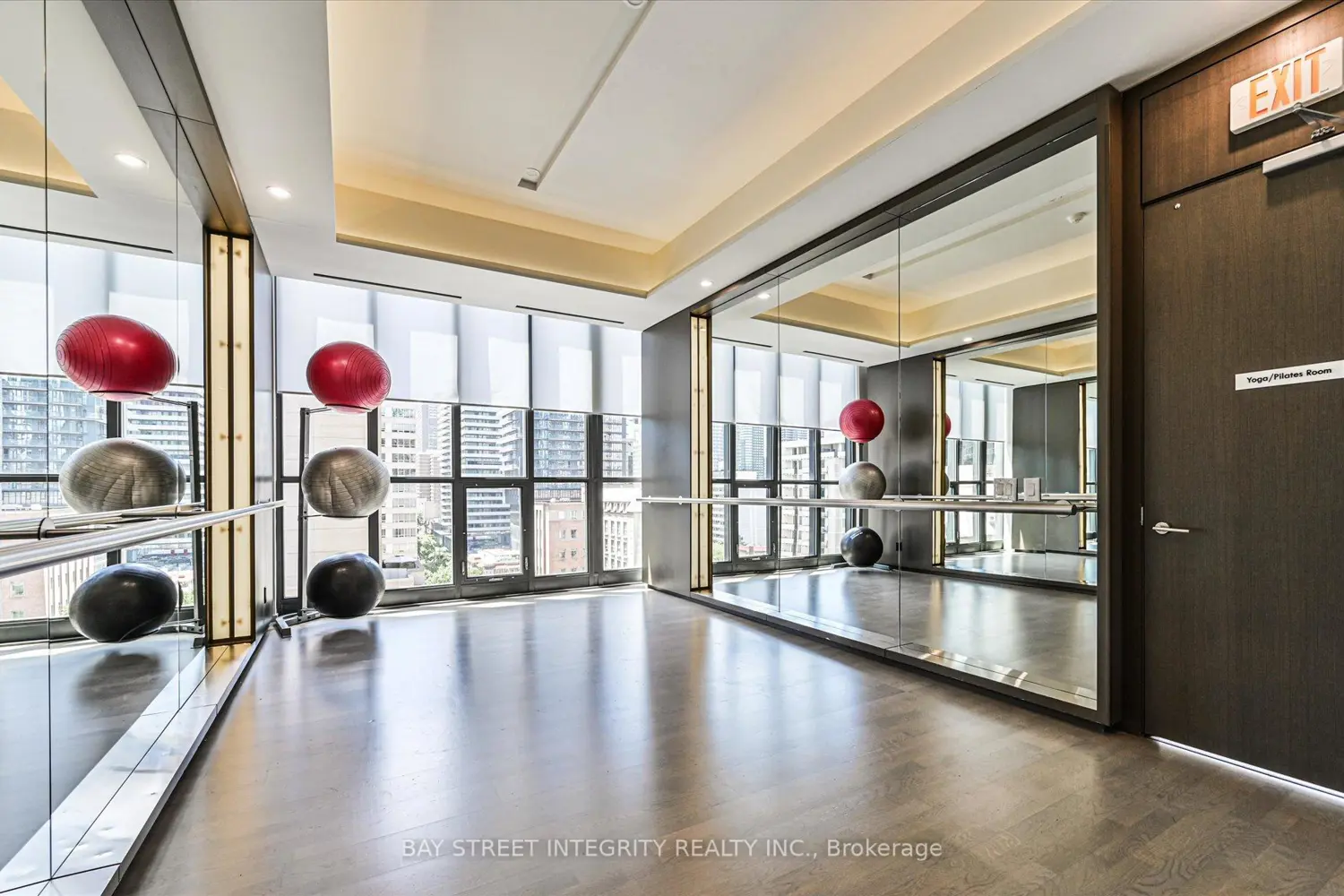 Additional image 17 of 101 Charles Street 1709