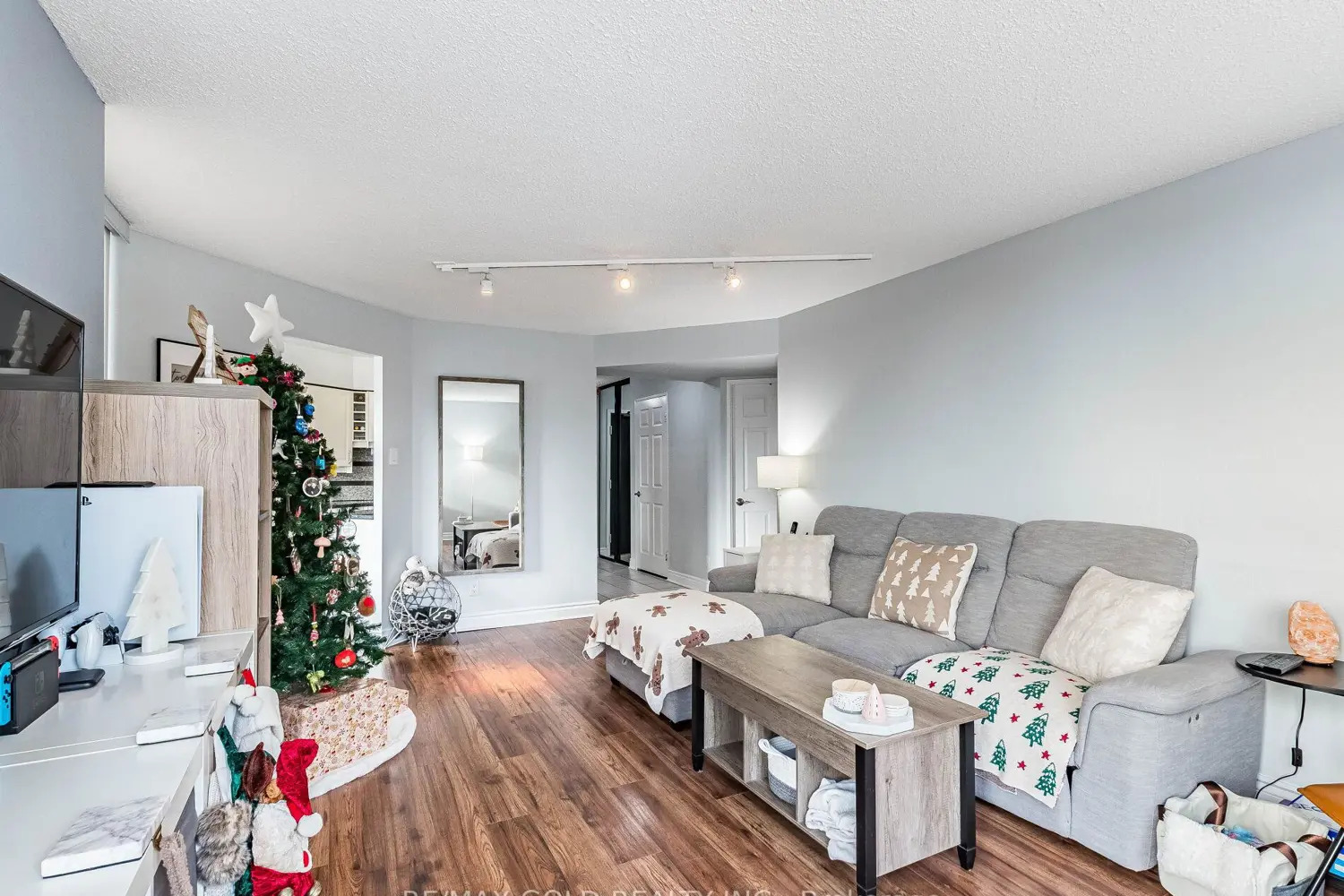 Additional image 8 of 1485 Lakeshore Road 416