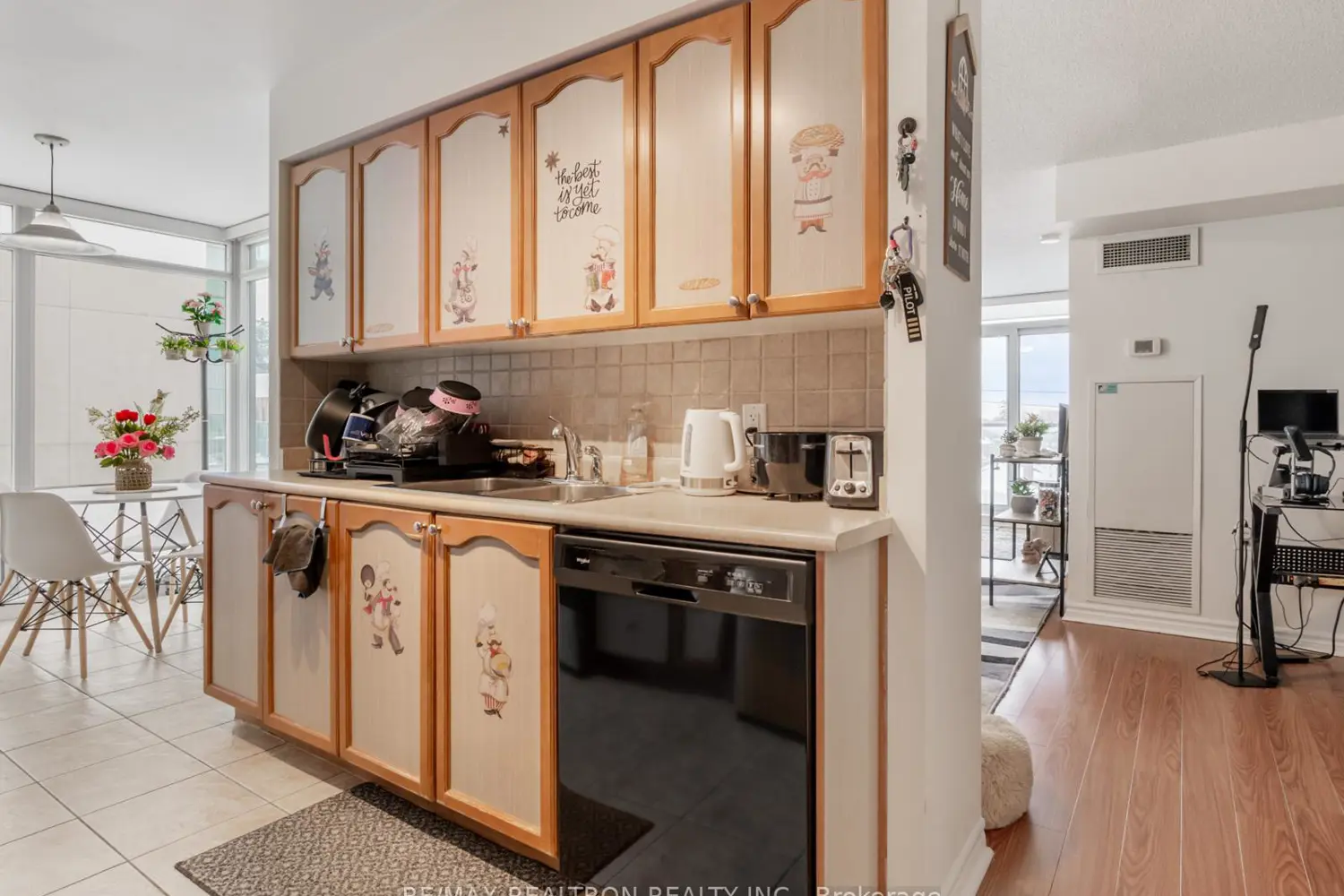 Additional image 2 of 3830 Bathurst Street 512