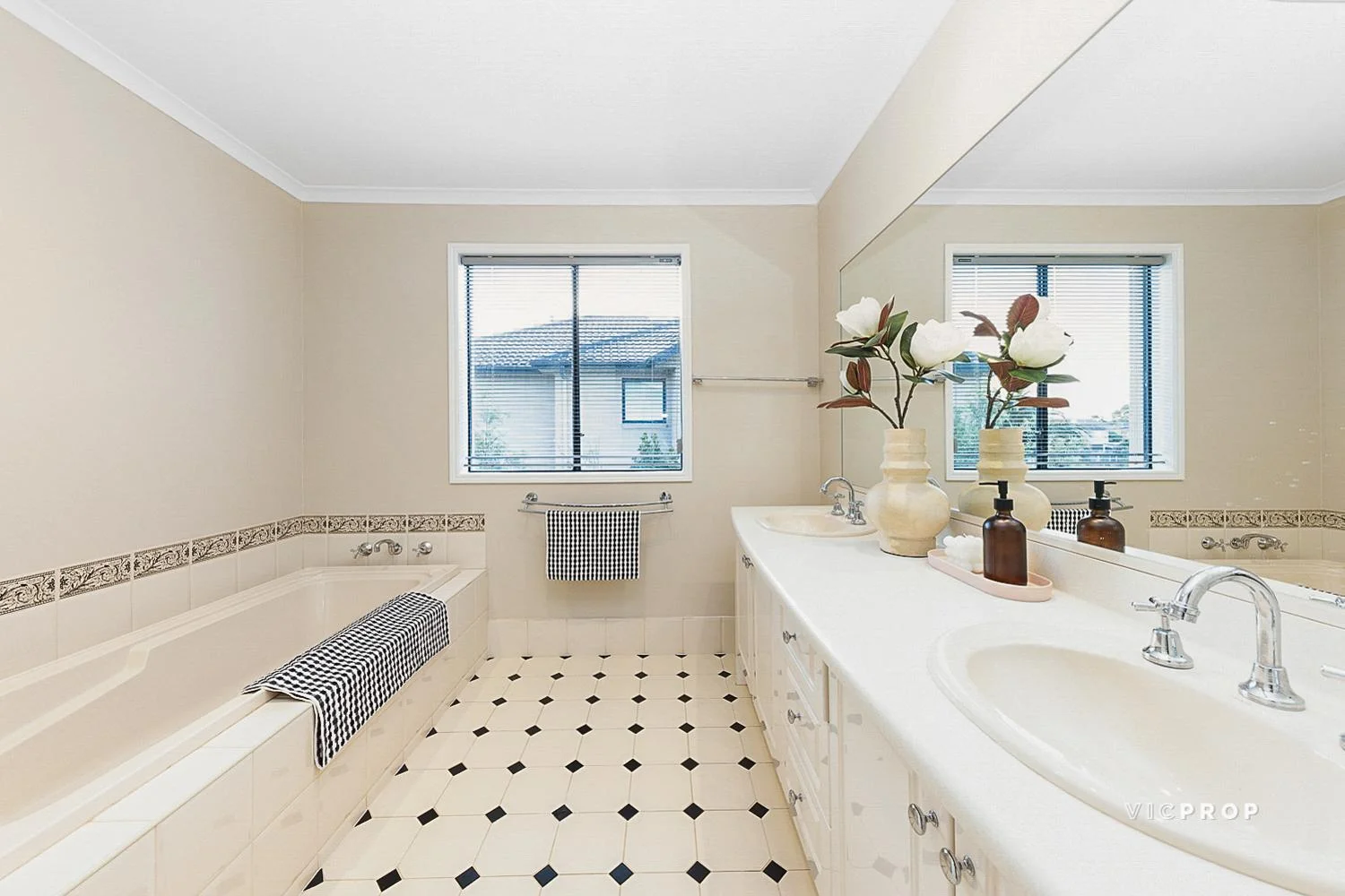 Additional image 17 of 14 Panorama Way, Sanctuary Lakes VIC 3030