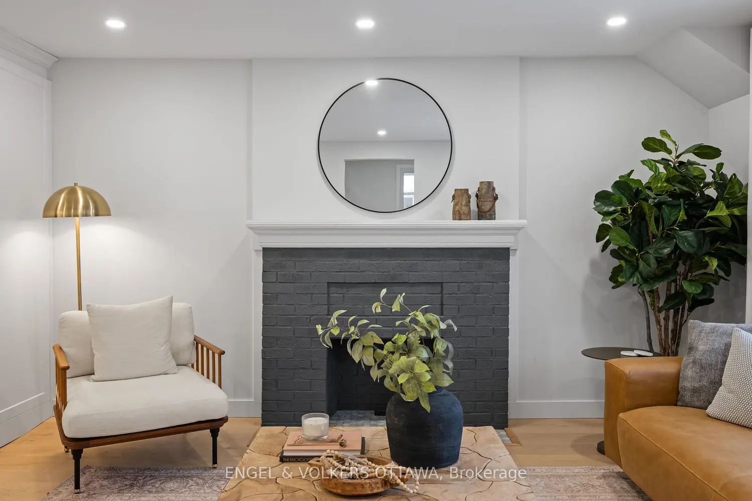22 Harvard Avenue photo 3