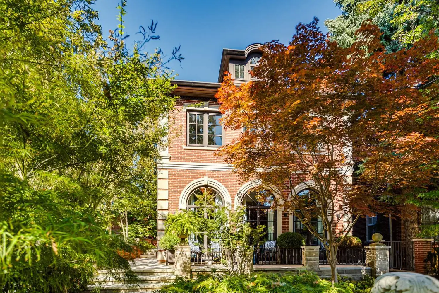 92 South Drive