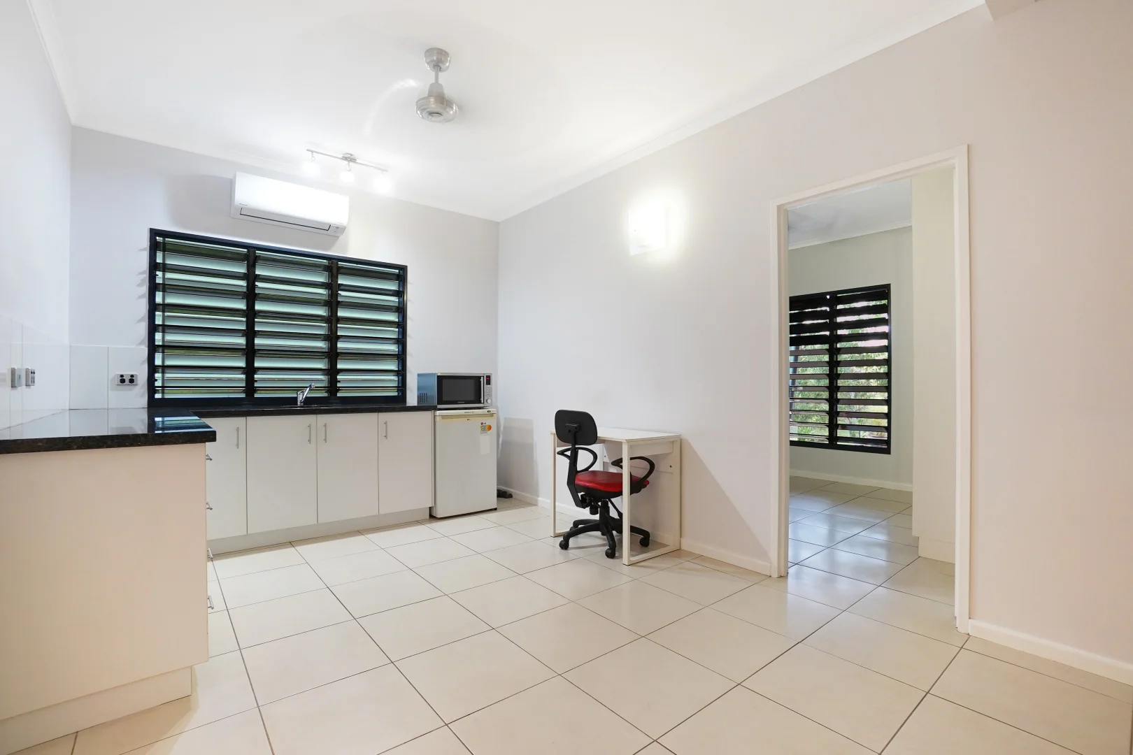 Additional image 21 of 39 Transit Circuit, Woodroffe NT 0830