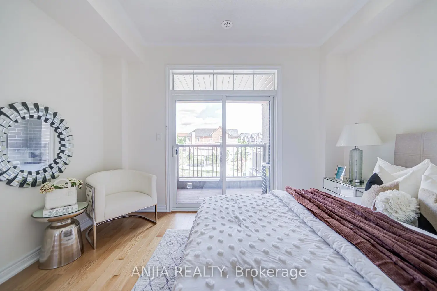 Additional image 8 of 9349 Kennedy Road