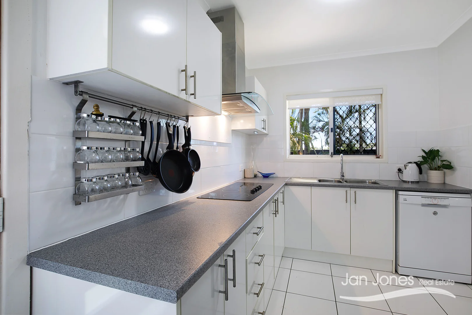 Additional image 6 of 6 Arizonica Drive, Clontarf QLD 4019