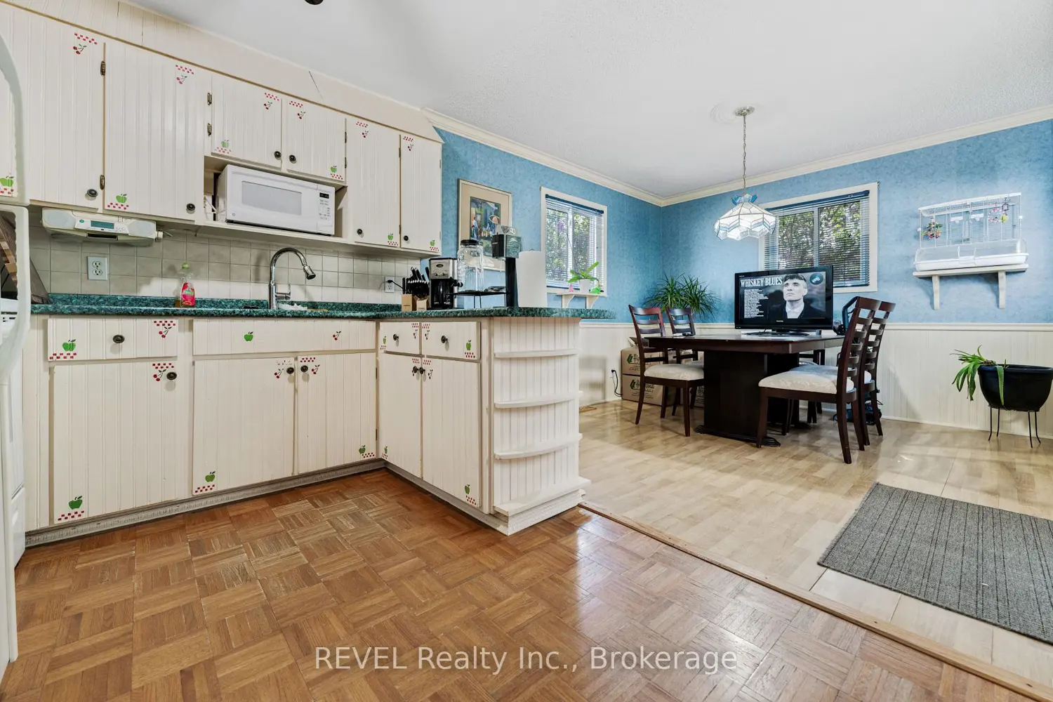 Additional image 9 of 7962 Booth Street