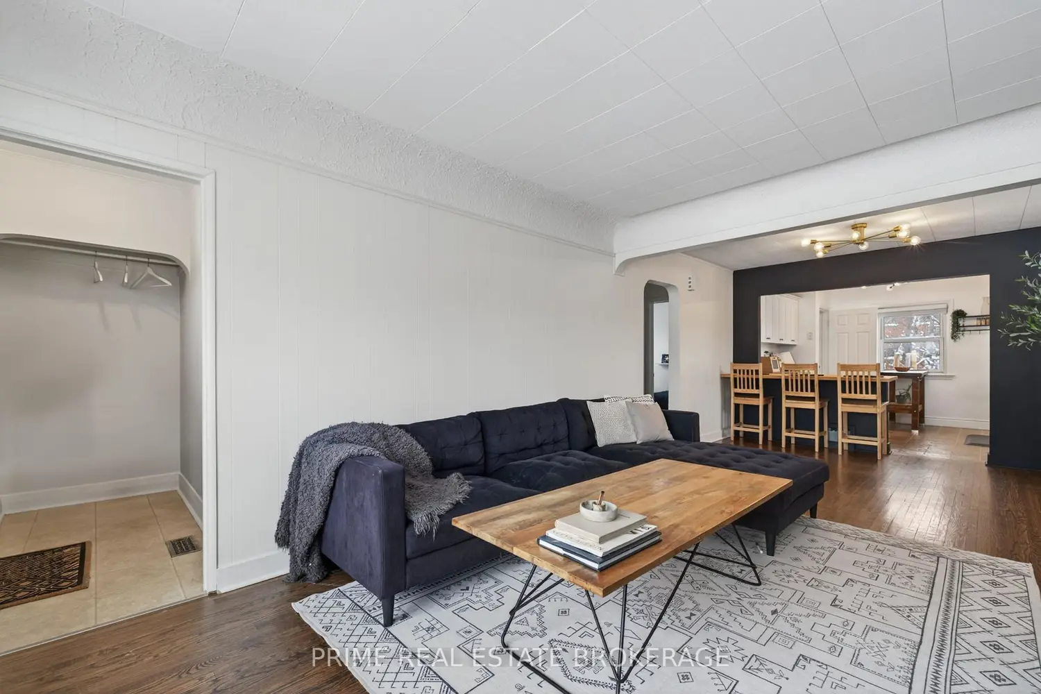652 Percy Street photo 4