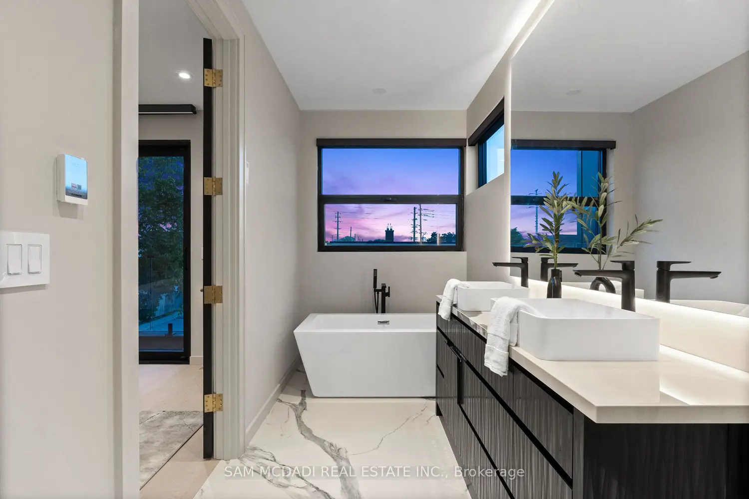 Additional image 10 of 1090 Ella Avenue