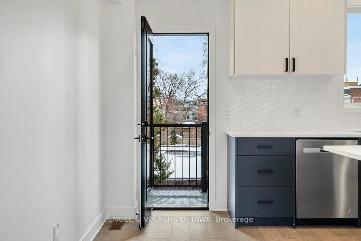 Additional image 13 of 73 Parent Avenue