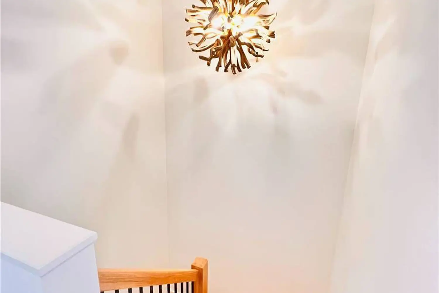 Additional image 14 of 3761 Queen Street