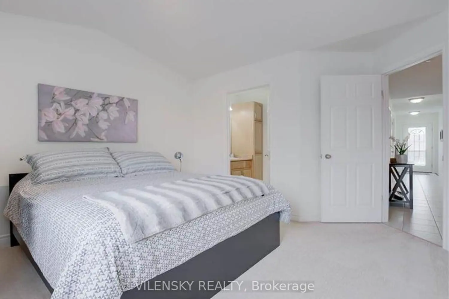 Additional image 4 of 572 Thistlewood Drive 7